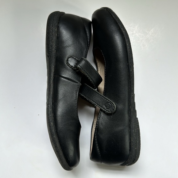 Umi Ria Uniform Mary Jane Size 12 - Picture 5 of 14